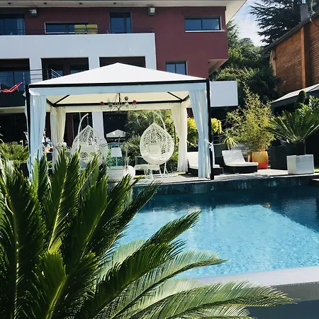 ليه سويتس دو لاك 4*